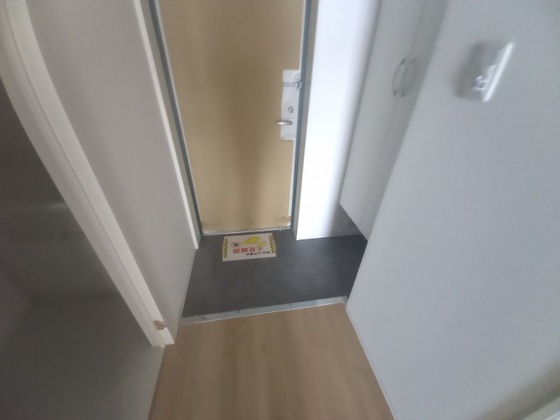 玄関　※別部屋の写真です