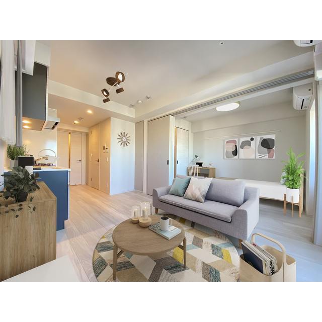 居室・リビング　家具・調度品等はＣＧ加工です。実際の賃貸住戸には含まれません