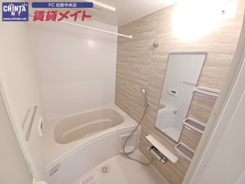 バス・シャワールーム　同物件別部屋の写真