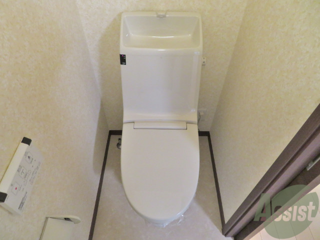 トイレ　トイレもウォッシュレット付きで使いやすそうですね