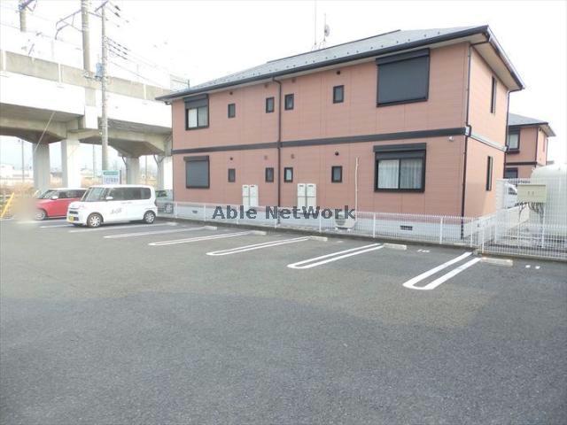 駐車場　駐車場