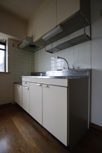 キッチン　同建物内別室の写真です。※現況優先