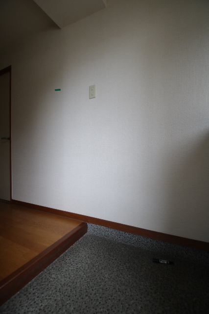 玄関　同建物内別室の写真です。※現況優先