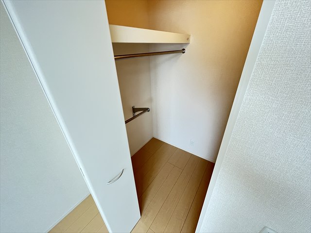 収納　ウォークインクローゼット