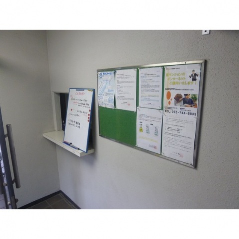 ロビー　掲示板