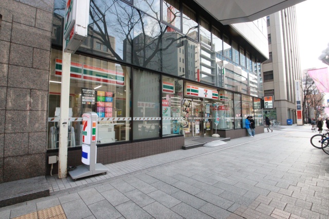 コンビニ　セブン-イレブン 名古屋広小路長者町店（コンビニ）まで60m