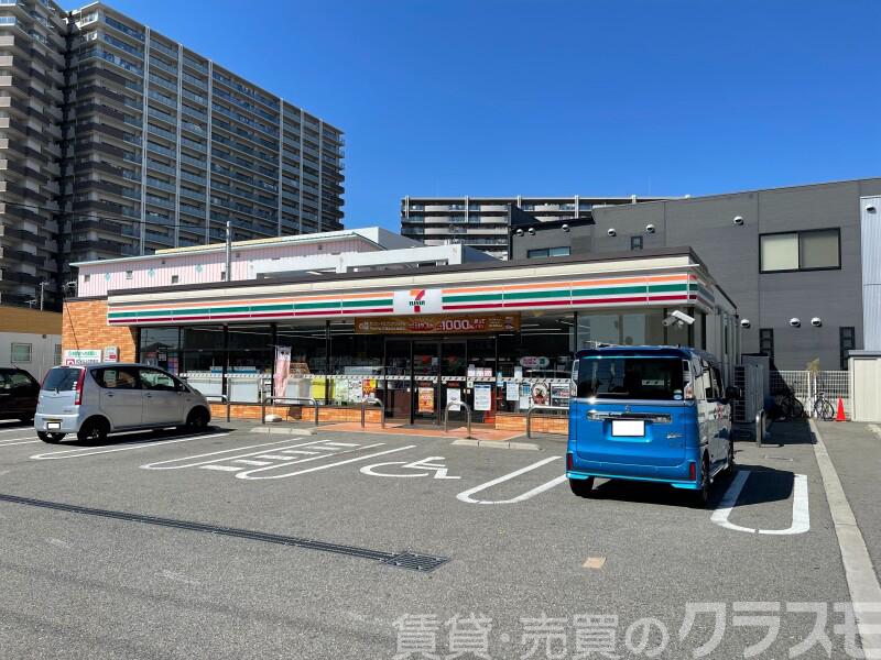 コンビニ　セブン-イレブン 堺鳳南町３丁店（コンビニ）まで215m