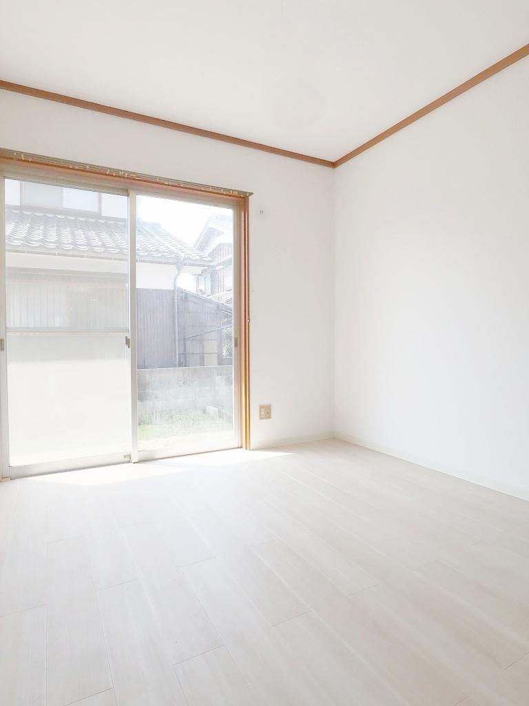 居室・リビング　・角部屋のため生活音が気になりにくいです