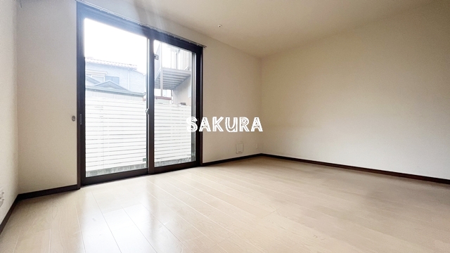 居室・リビング　開放感のあるゆったりとしたお部屋です♪