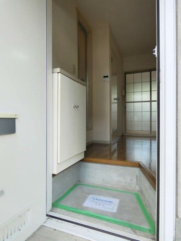玄関　図面と現状に相違がある場合には現状を優先