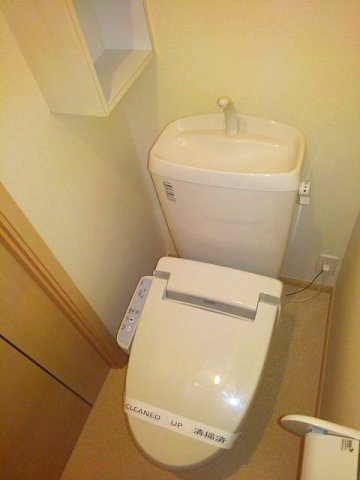 トイレ　トイレ