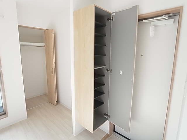 玄関　シューズＢＯＸ付き