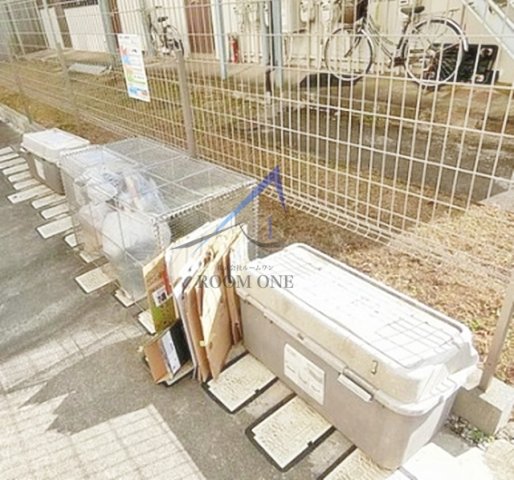 その他共有部分　敷地内ごみ置き場です。