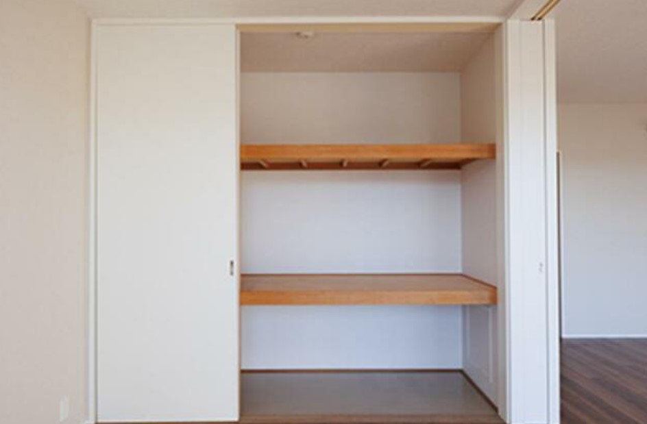 収納　同タイプのお部屋の写真です。現況優先。