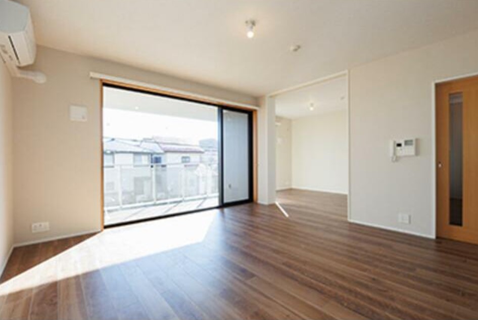 居室・リビング　同タイプのお部屋の写真です。現況優先。