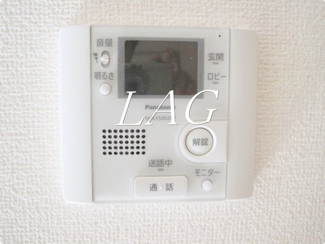 セキュリティ　モニター付きインターホンです。