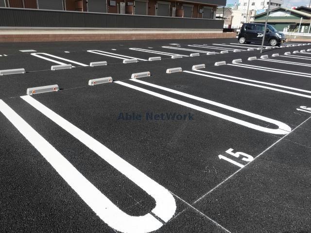 駐車場　駐車場