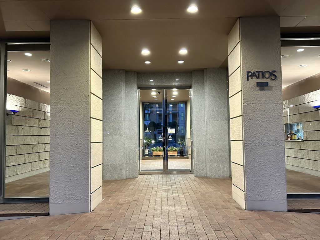 エントランス　エントランス