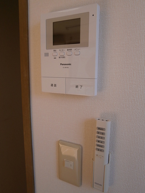 セキュリティ　Ｂ１０１　ＴＶインターホン　照明リモコン