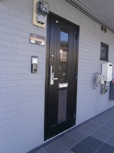 玄関　Ｂ１０１　玄関ドア