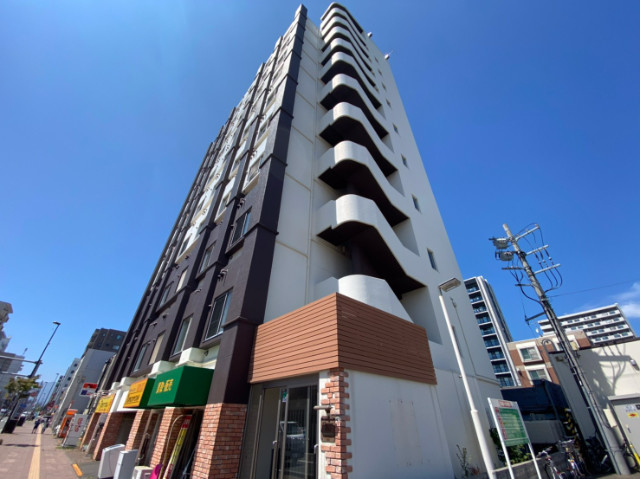建物外観　札幌市北区北２４条西「シャトー北２４条」