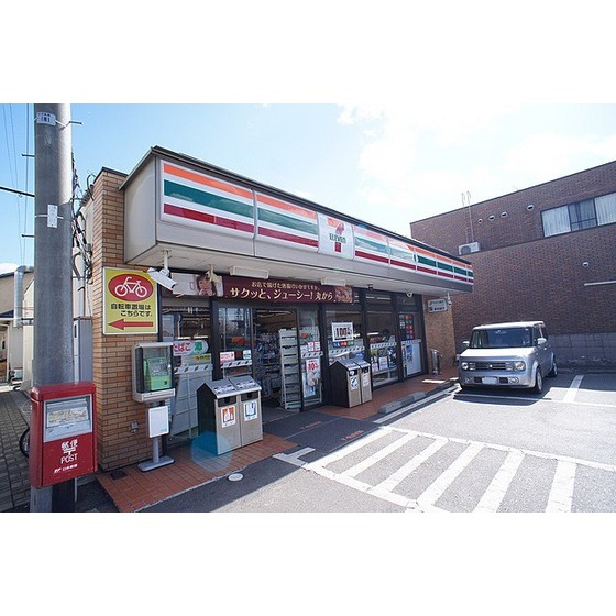 コンビニ　セブンイレブン郡山日大前店（コンビニ）まで529m