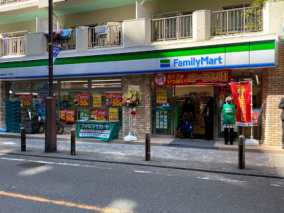 コンビニ　ファミリーマート 川崎本町一丁目店（コンビニ）まで565m