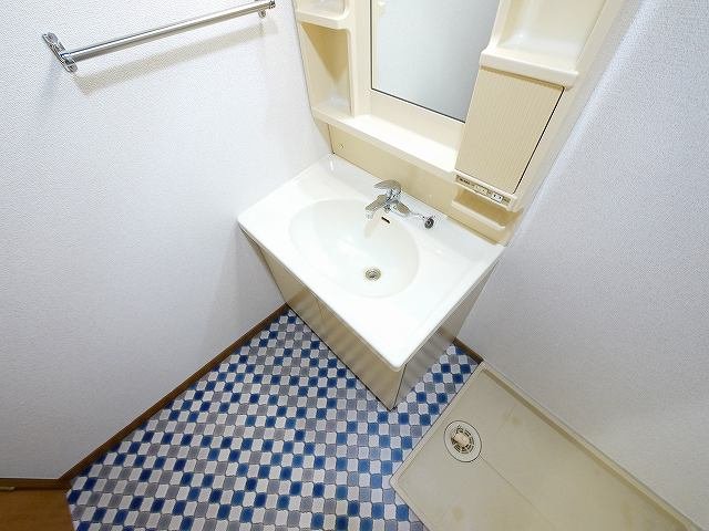 洗面設備　忙しい朝には欠かせない洗面所です