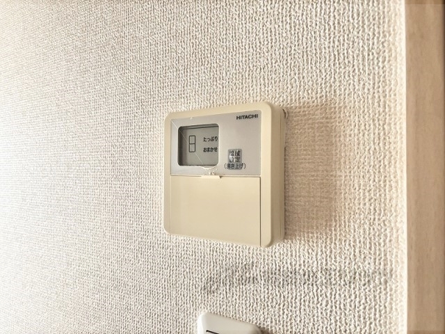 その他設備　給湯器リモコン