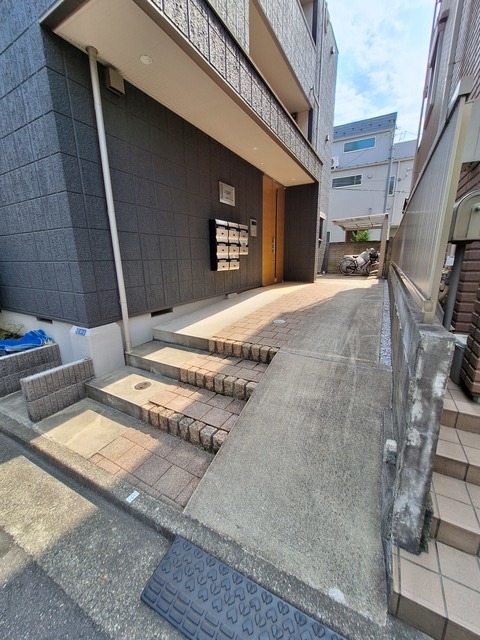 エントランス　エントランスアプローチ
