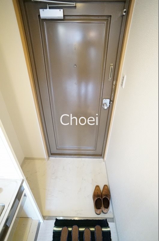 玄関　※別部屋の写真です