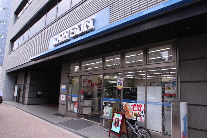 コンビニ　ローソン九段北目白通店（コンビニ）まで191m