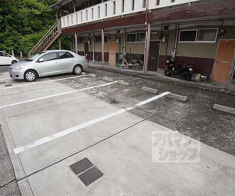 駐車場　駐車場