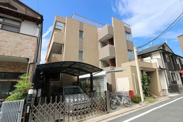 建物外観　物件周辺は閑静な住宅街です。