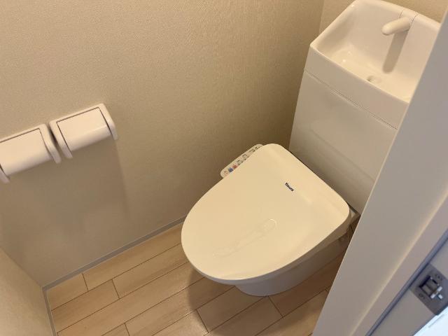 トイレ　シャワー付トイレ（イメージ）