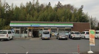 コンビニ　ファミリーマート つくばみらい高岡店（コンビニ）まで4731m