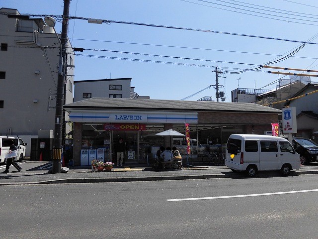 コンビニ　ローソン 川端高野店（コンビニ）まで345m