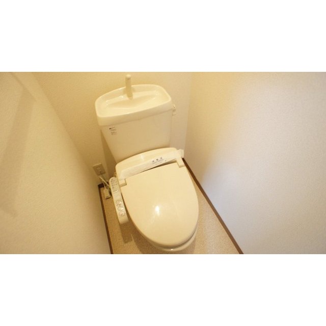 トイレ　シャワー付きトイレ