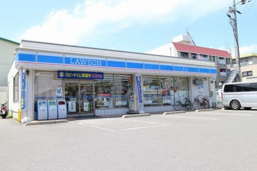 コンビニ　ローソン吹田警察署前店（コンビニ）まで237m