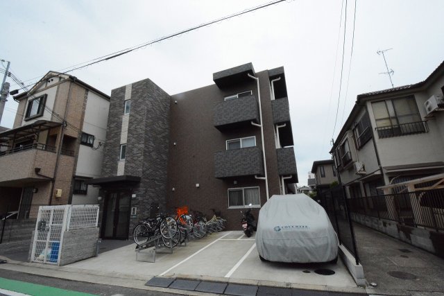 建物外観　オートロック付きで安心です♪