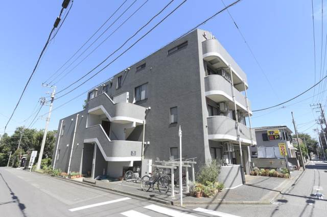 建物外観　町田駅より徒歩７分♪