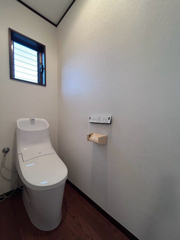 トイレ　コンパクトで使いやすいトイレです
