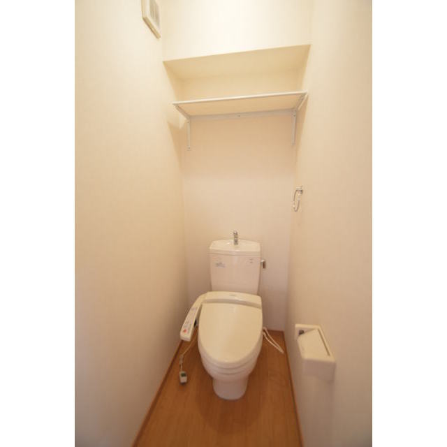 トイレ　温水洗浄暖房便座
