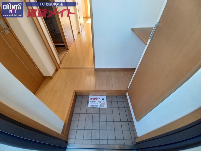 玄関　同型参考写真