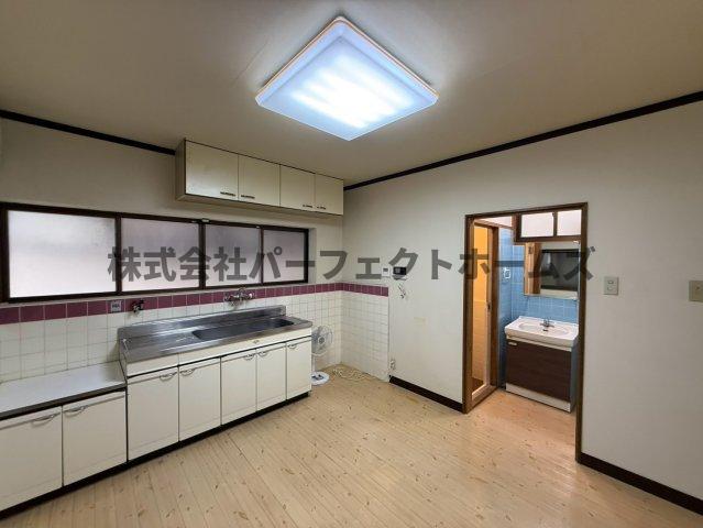 キッチン　ダイニングキッチンです