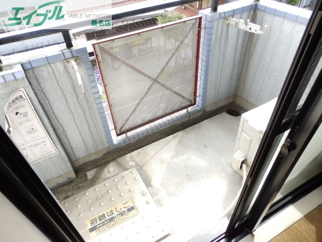 バルコニー　バルコニー
