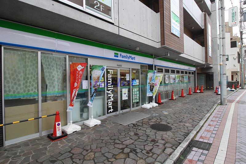 コンビニ　ファミリーマート法政通り店（コンビニ）まで236m