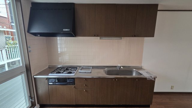 西宮市小松北町タウンハウスのキッチン写真