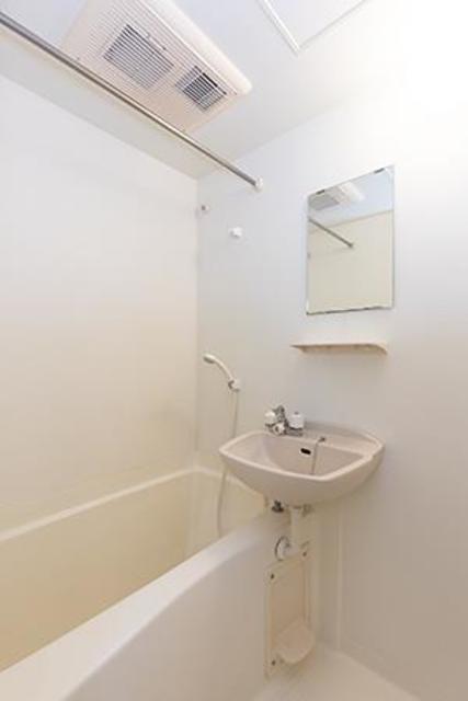 バス・シャワールーム　※写真は同タイプ住戸です。