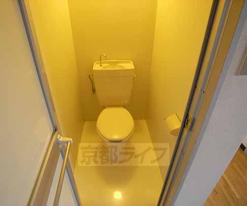 トイレ　清潔感のあるトイレです。